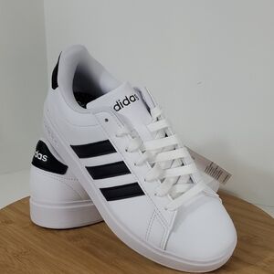 adidas Grand Court 2.0 Women's White Black Stripes Sneakers Size 6 NIB